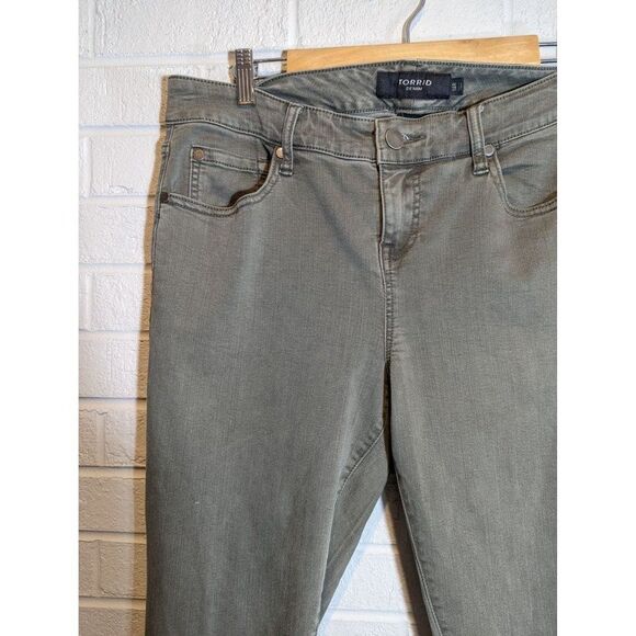 Torrid Jeans Women Sz 14R Gray Green Denim Mid Rise Slim Fit Pants - Picture 2 of 5
